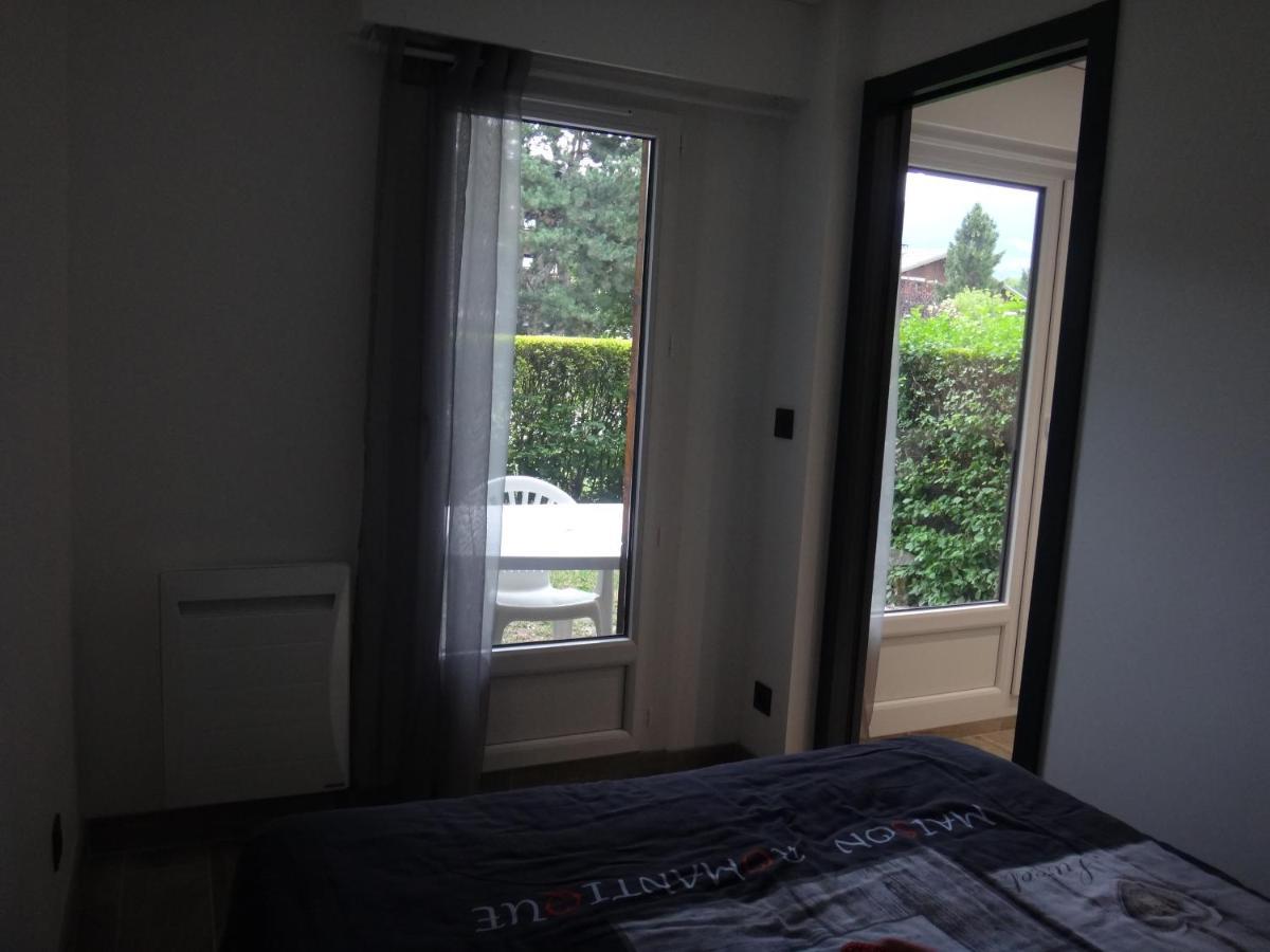 Mont Blanc Holidays Dans Residence Avec Gardien 萨莱切 外观 照片